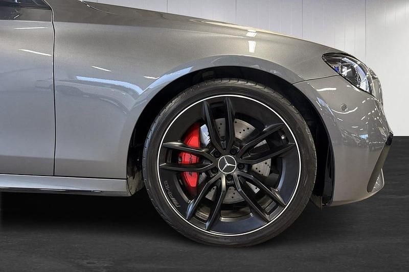 Begagnad Mercedes E53 AMG AMG 592 HK (435 kW) 2023 Grå