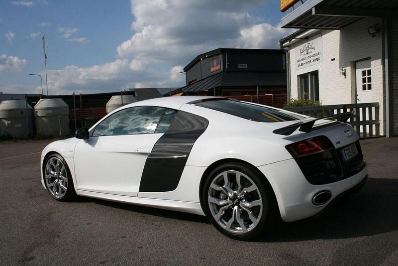 Vit Begagnad 2010 Audi R8 Coupé Sportkupé | 799 000 kr - Bild 1/4