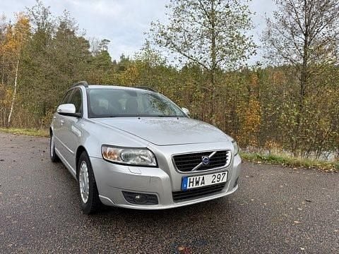 Begagnad 2010 Volvo V50 Kombi | 29 000 kr (Marknadspris) - Bild 1/4