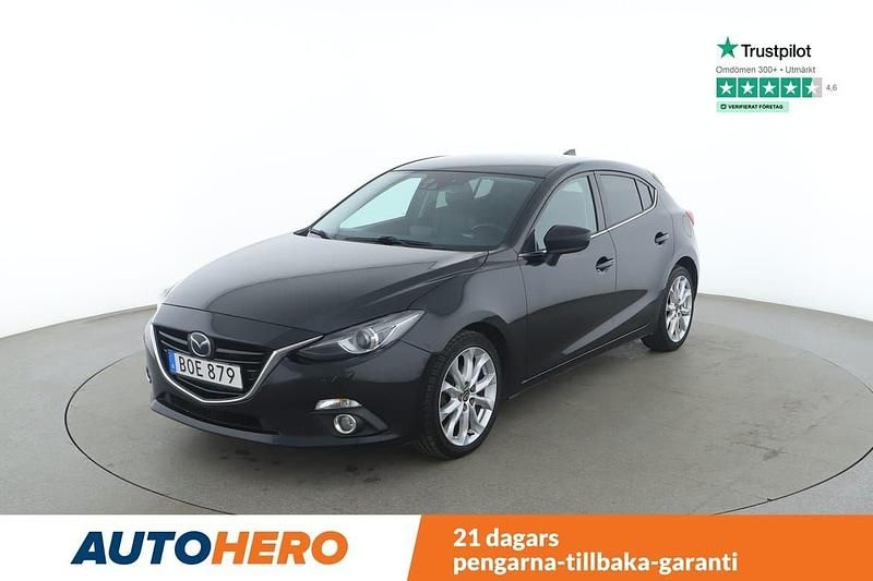 Svart Begagnad 2015 Mazda 3 Inclusive Halvkombi | 118 000 kr (Marknadspris) - Bild 1/4