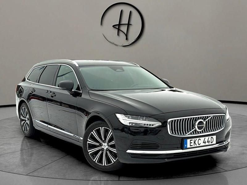 Begagnad Volvo V90 340 HK (250 kW) 2022 Svart Kombi
