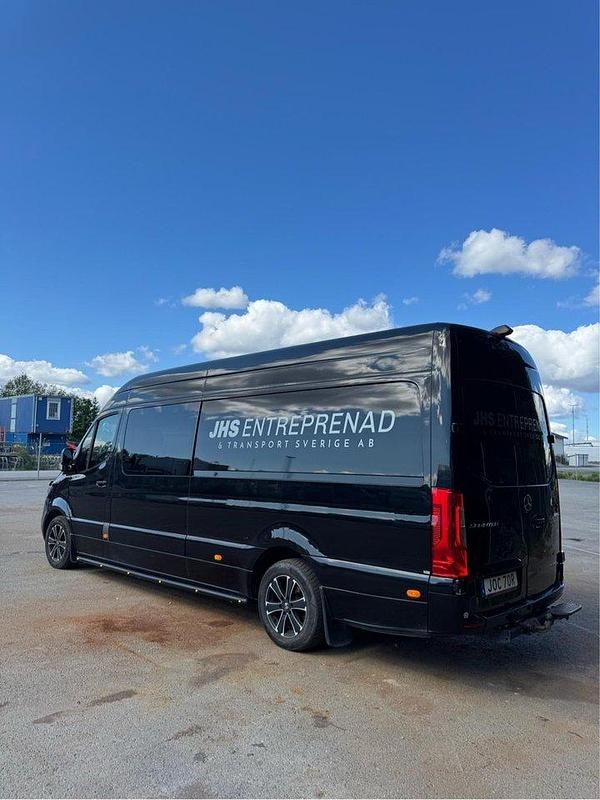 Svart Begagnad 2019 Mercedes Sprinter Van | 340 000 kr - Bild 1/4