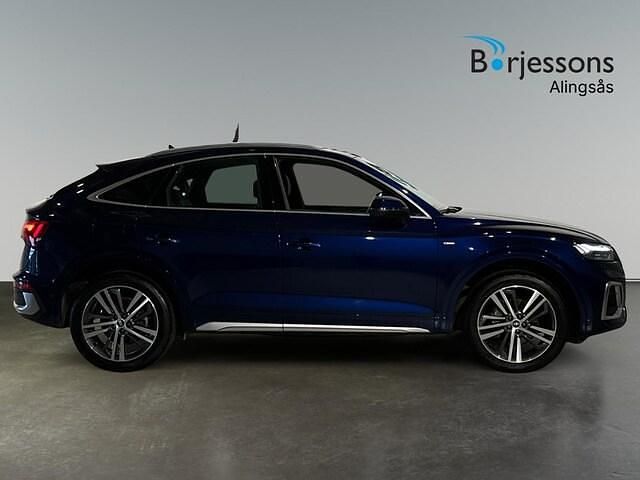 Begagnad Audi Q5 Sportback S-Line 207 HK (152 kW) 2021 Navarrablå metallic SUV