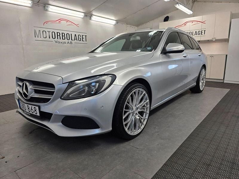 Silver Begagnad 2014 Mercedes C220 Avantgarde Kombi | 149 500 kr (Lite dyr) - Bild 1/4