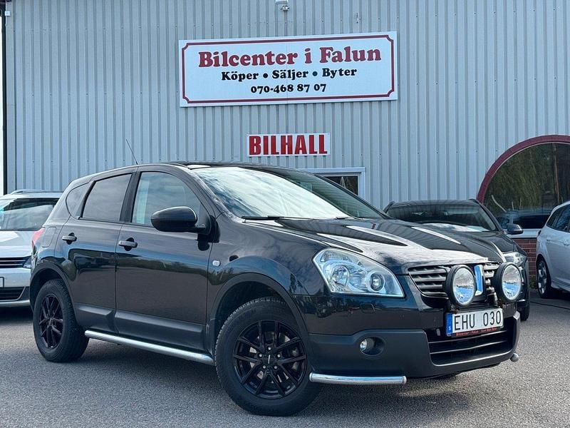 Svart Begagnad 2007 Nissan Qashqai SUV | 59 900 kr (Marknadspris) - Bild 1/4