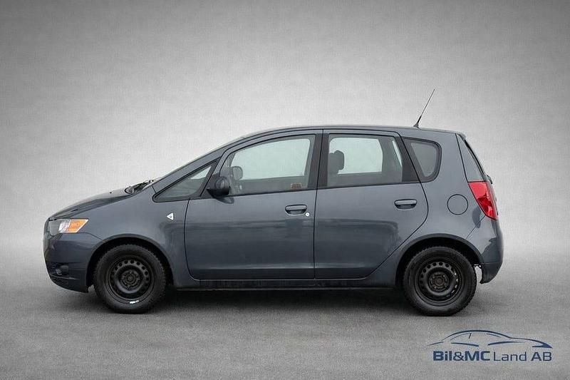 Begagnad Mitsubishi Colt 95 HK (69 kW) 2009 Grå Halvkombi