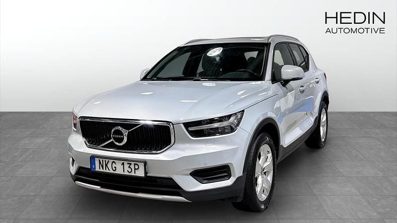 Silver Begagnad 2019 Volvo XC40 Momentum SUV | 290 000 kr (Marknadspris) - Bild 1/4