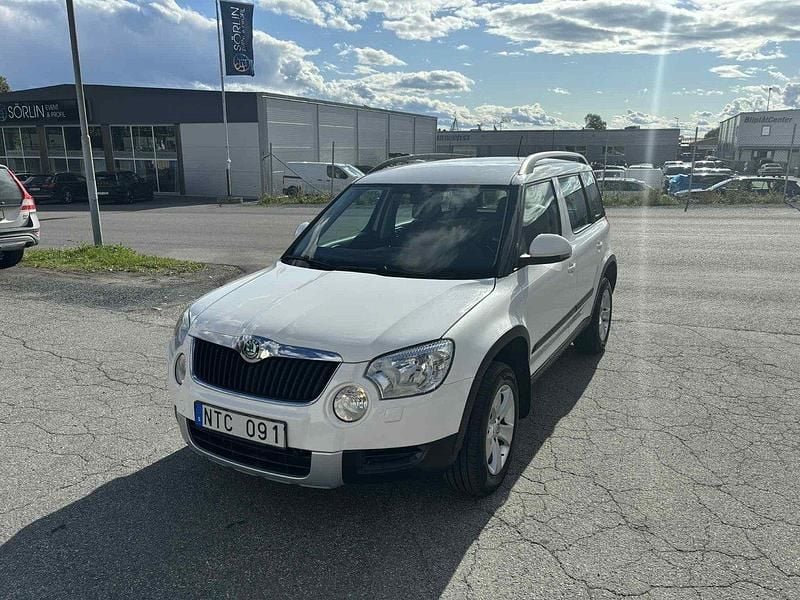 Vit Begagnad 2013 Skoda Yeti Ambition SUV | 78 000 kr (Bra pris) - Bild 1/4