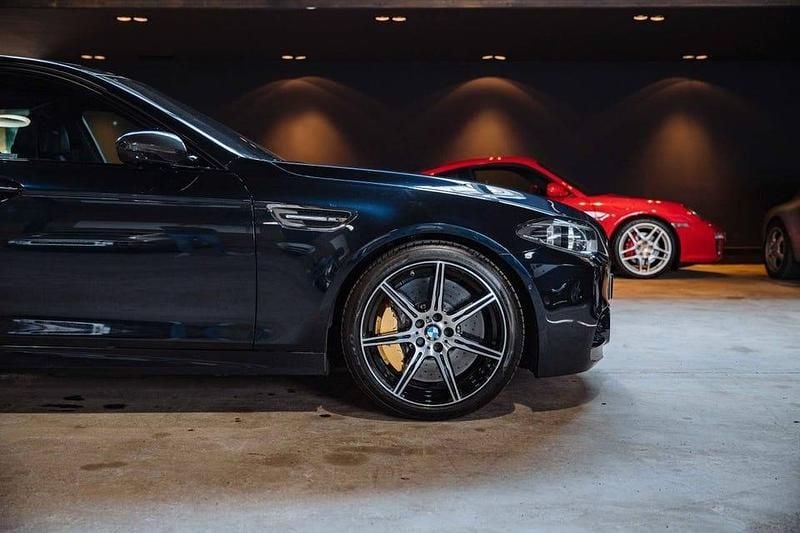 Begagnad BMW M5 Competition Edition 600 HK (441 kW) 2016 Okänd (svart) Sedan