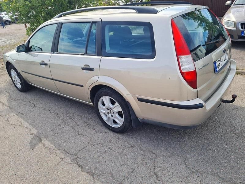 Grön Begagnad 2004 Ford Mondeo Kombi | 6 000 kr (Bra pris) - Bild 1/4