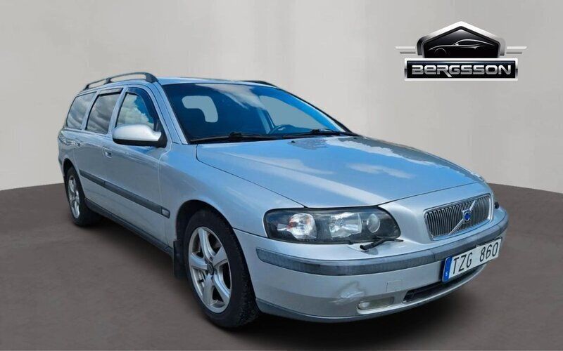 Ljusgrå Begagnad 2003 Volvo V70 Business Edition Kombi | 34 500 kr (Marknadspris) - Bild 1/4