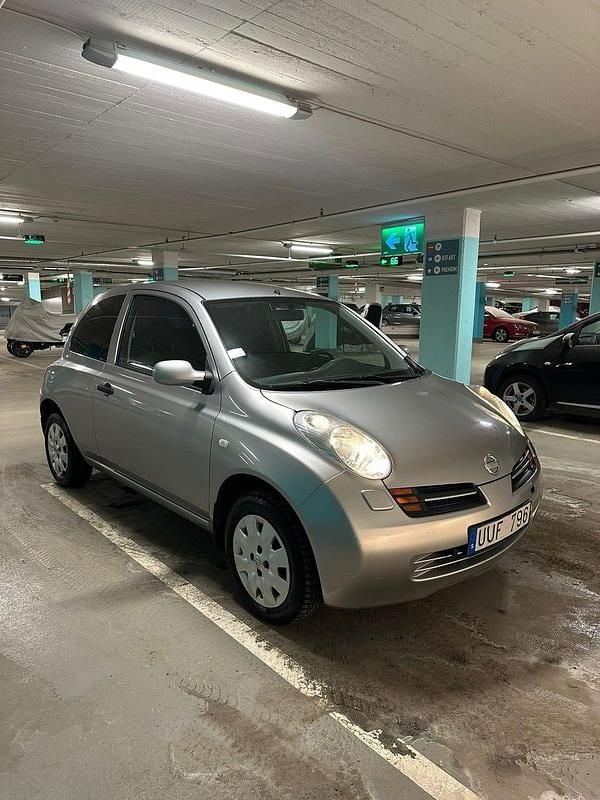 Begagnad Nissan Micra 65 HK (47 kW) 2004 Halvkombi