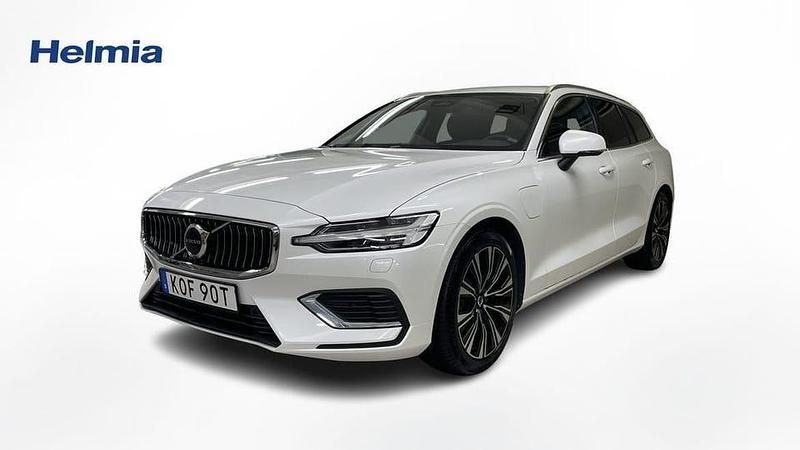 Vit Begagnad 2024 Volvo V60 Core Kombi | 429 000 kr (Marknadspris) - Bild 1/4