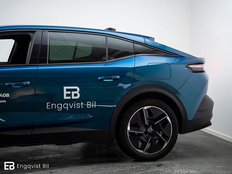 Begagnad Peugeot 408 GT GT 224 HK (164 kW) 2022 Blå SUV