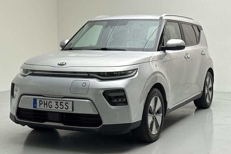 Grå Begagnad 2021 Kia Soul EV Advance SUV | 220 000 kr (Marknadspris) - Bild 1/4