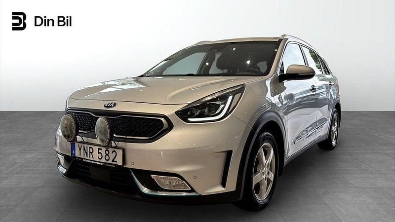 Grå Begagnad 2018 Kia Niro SUV | 169 900 kr (Marknadspris) - Bild 1/4