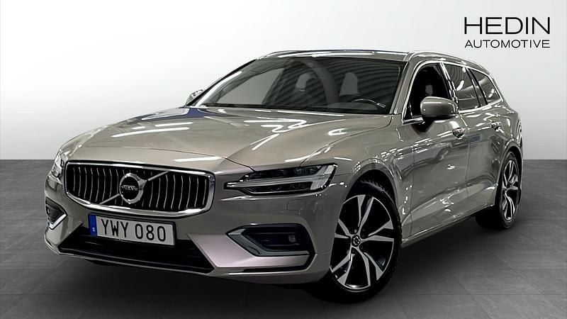 Begagnad Volvo V60 Inscription 250 HK (183 kW) 2018 Grå Kombi
