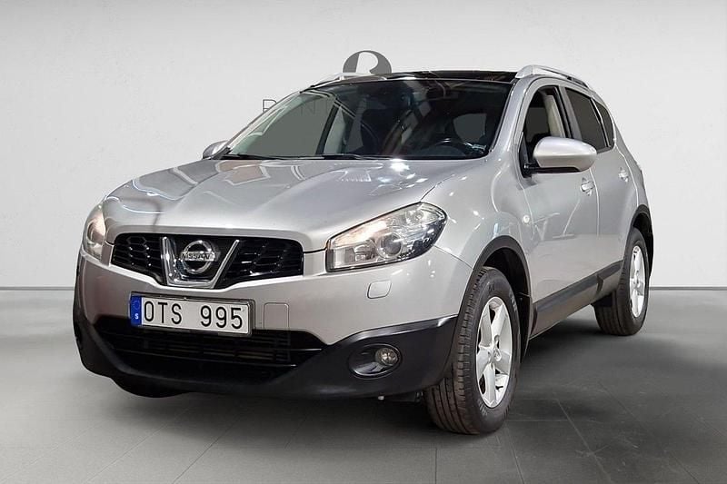 Silver Begagnad 2010 Nissan Qashqai SUV | 74 900 kr (Bra pris) - Bild 1/3