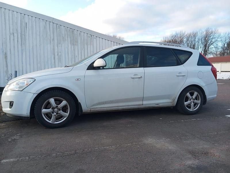 Begagnad 2008 Kia Ceed Sportswagon Kombi | 22 500 kr (Marknadspris) - Bild 1/4