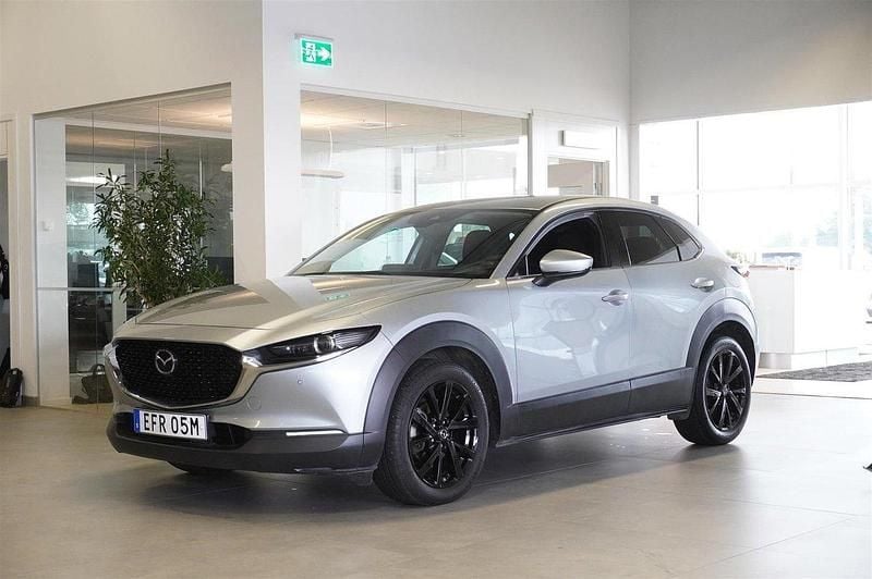 Grå Begagnad 2020 Mazda CX-30 Sky SUV | 229 800 kr (Marknadspris) - Bild 1/4