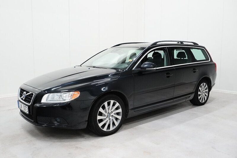 Svart Begagnad 2012 Volvo V70 Momentum Kombi | 108 900 kr (Lite dyr) - Bild 1/4