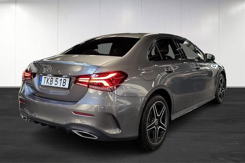 Begagnad Mercedes A250 AMG 220 HK (161 kW) 2023 Grå Sedan