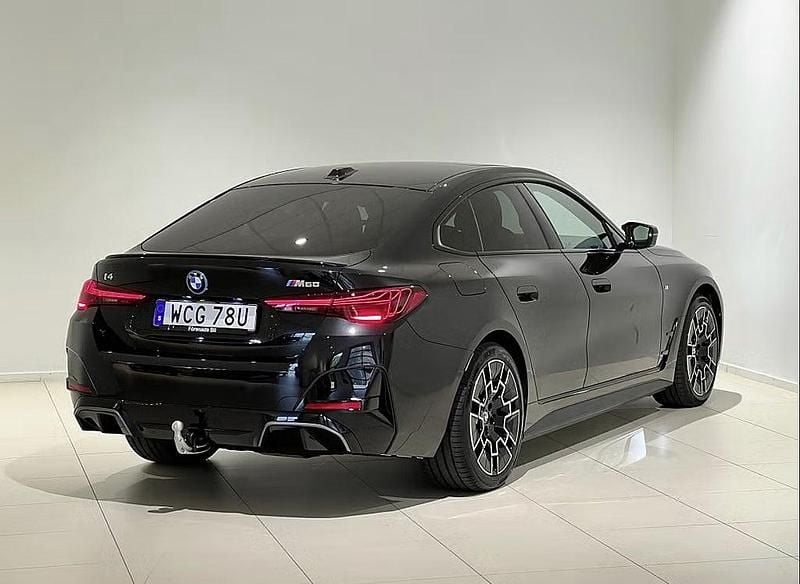 Begagnad BMW i4 Comfort Edition 442 kW (601 HK) 2026 Svart Sedan