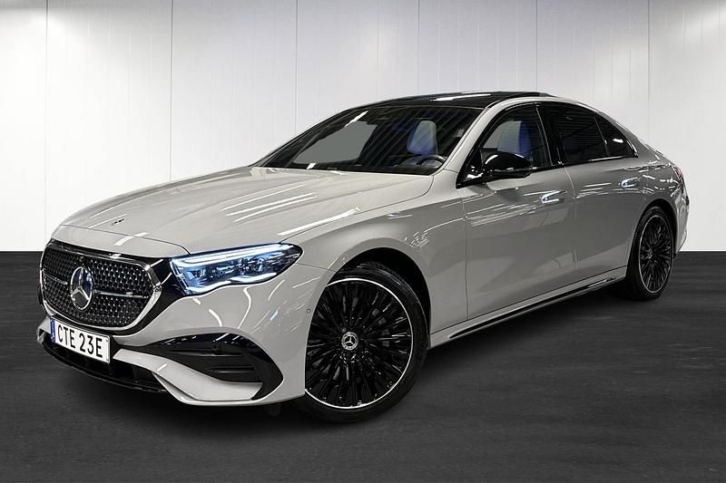 Begagnad Mercedes E300 AMG line 313 HK (230 kW) 2024 Grå (grey) Sedan