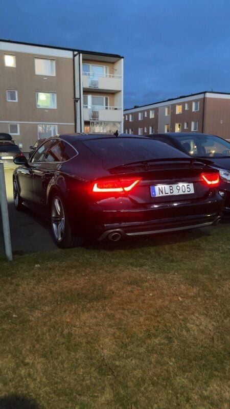 Svart Begagnad 2013 Audi A7 Sportback S-Line Halvkombi | 169 000 kr (Marknadspris) - Bild 1/4