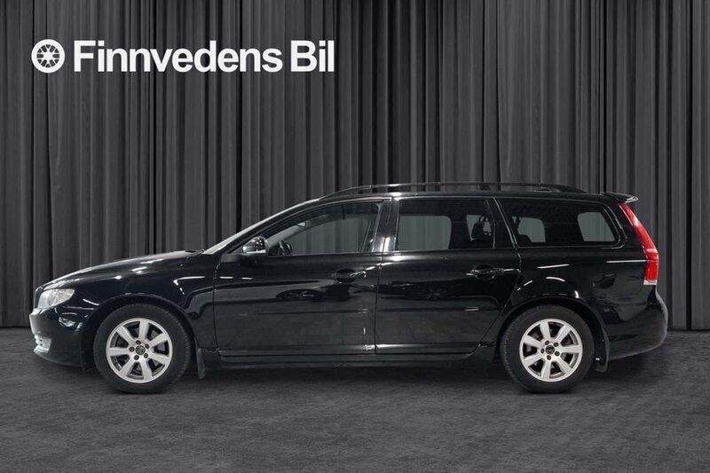 Svart Begagnad 2016 Volvo V70 Standard Kombi | 139 000 kr (Marknadspris) - Bild 1/4