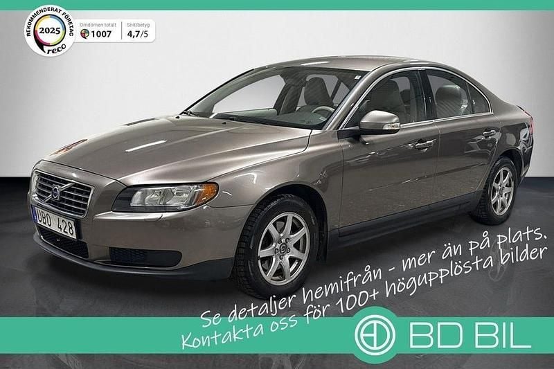 Grå Begagnad 2006 Volvo S80 Sedan | 79 900 kr (Marknadspris) - Bild 1/3
