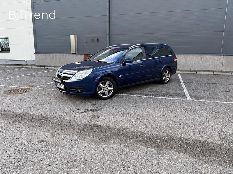 Begagnad Opel Vectra 140 HK (102 kW) 2008 Blå Kombi