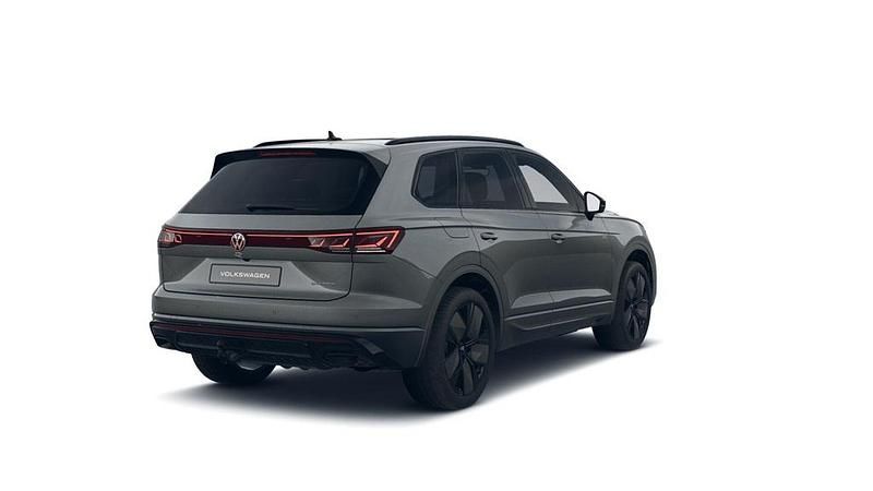 Ny VW Touareg R 2026 Grå SUV