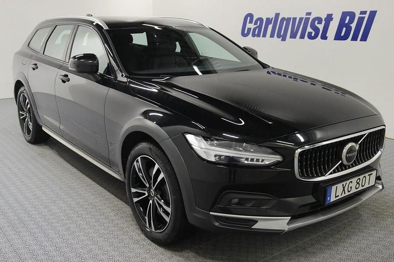 Begagnad Volvo V90 CC 198 HK (145 kW) 2021 Svart metallic Kombi