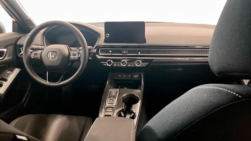 Ny Honda Civic Elegance 2026 Svart Halvkombi