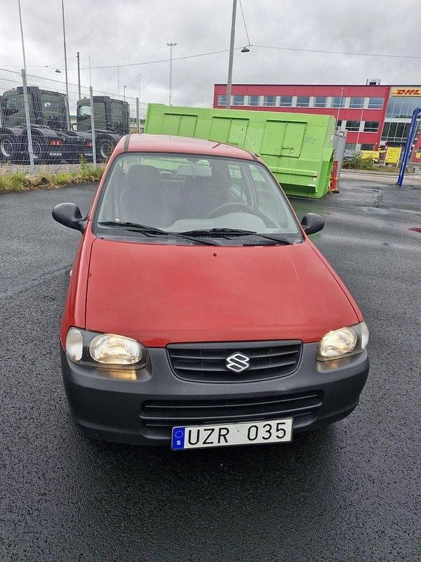 Röd Begagnad 2004 Suzuki Alto Halvkombi | 21 500 kr - Bild 1/4
