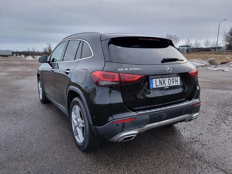 Begagnad Mercedes GLA250 218 HK (160 kW) 2021 SUV