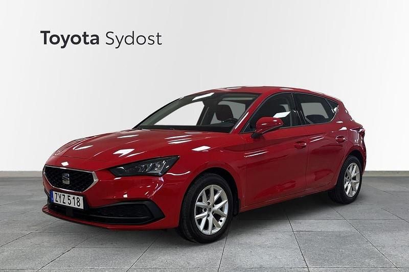 Röd Begagnad 2021 Seat Leon Halvkombi | 188 900 kr (Marknadspris) - Bild 1/4