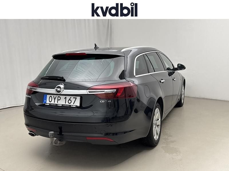 Begagnad Opel Insignia 170 HK (125 kW) 2016 Svart Kombi
