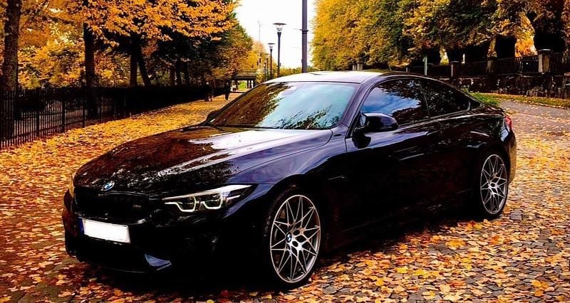 Svart Begagnad 2018 BMW M4 Competition Edition Sportkupé | 660 000 kr (Marknadspris) - Bild 1/4
