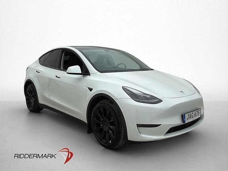 Begagnad Tesla Model Y Long Range AWD 378 kW (514 HK) 2023 Vit SUV
