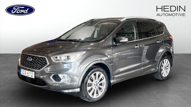 Grå (grey) Begagnad 2018 Ford Kuga Vignale SUV | 189 900 kr (Dyr) - Bild 1/4