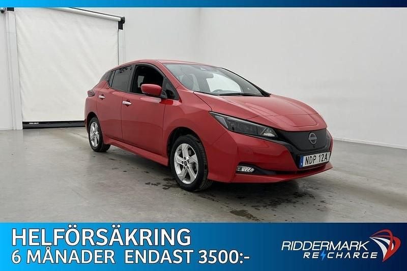 Röd Begagnad 2023 Nissan Leaf 360º Halvkombi | 184 990 kr (Superpris) - Bild 1/3