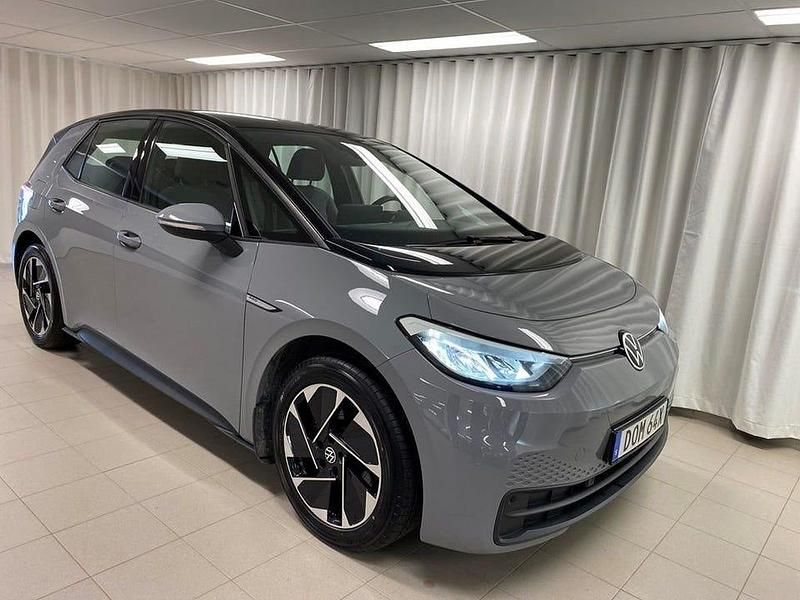 Grå Begagnad 2020 VW ID.3 Pro Performance Halvkombi | 219 000 kr (Marknadspris) - Bild 1/4