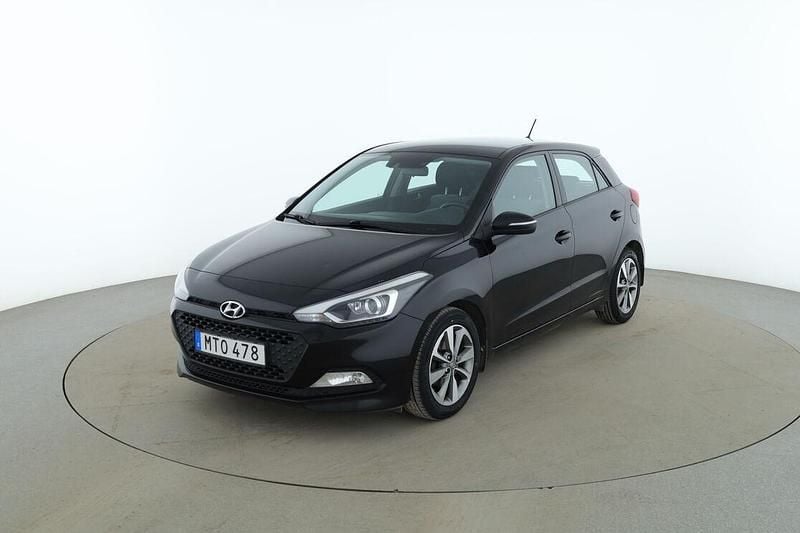 Svart Begagnad 2015 Hyundai i20 Comfort Sedan | 88 000 kr (Marknadspris) - Bild 1/3