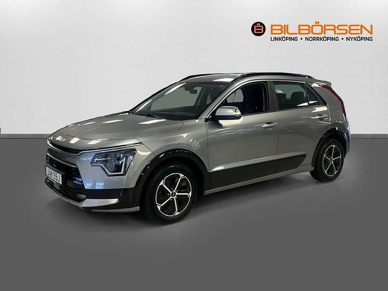 Begagnad Kia Niro 105 HK (77 kW) 2023 /klg/ steel grey SUV