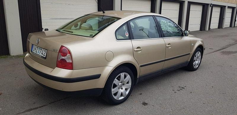 Begagnad VW Passat 150 HK (110 kW) 2004 Brun Sedan