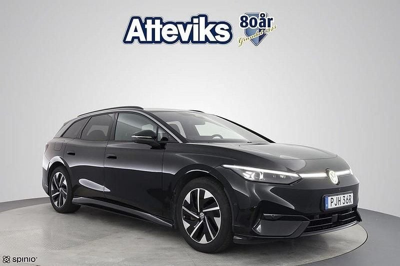 Svart Begagnad 2024 VW ID.7 Pro Sedan | 534 900 kr (Marknadspris) - Bild 1/3