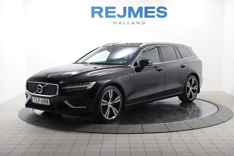 Svart Begagnad 2021 Volvo V60 Inscription Kombi | 329 500 kr (Marknadspris) - Bild 1/4