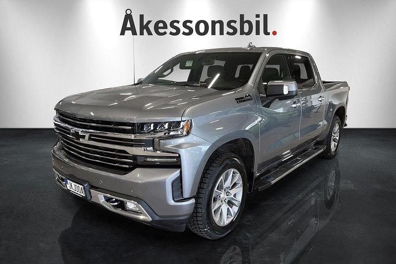 Silver Begagnad 2022 Chevrolet Silverado Van | 811 250 kr - Bild 1/4